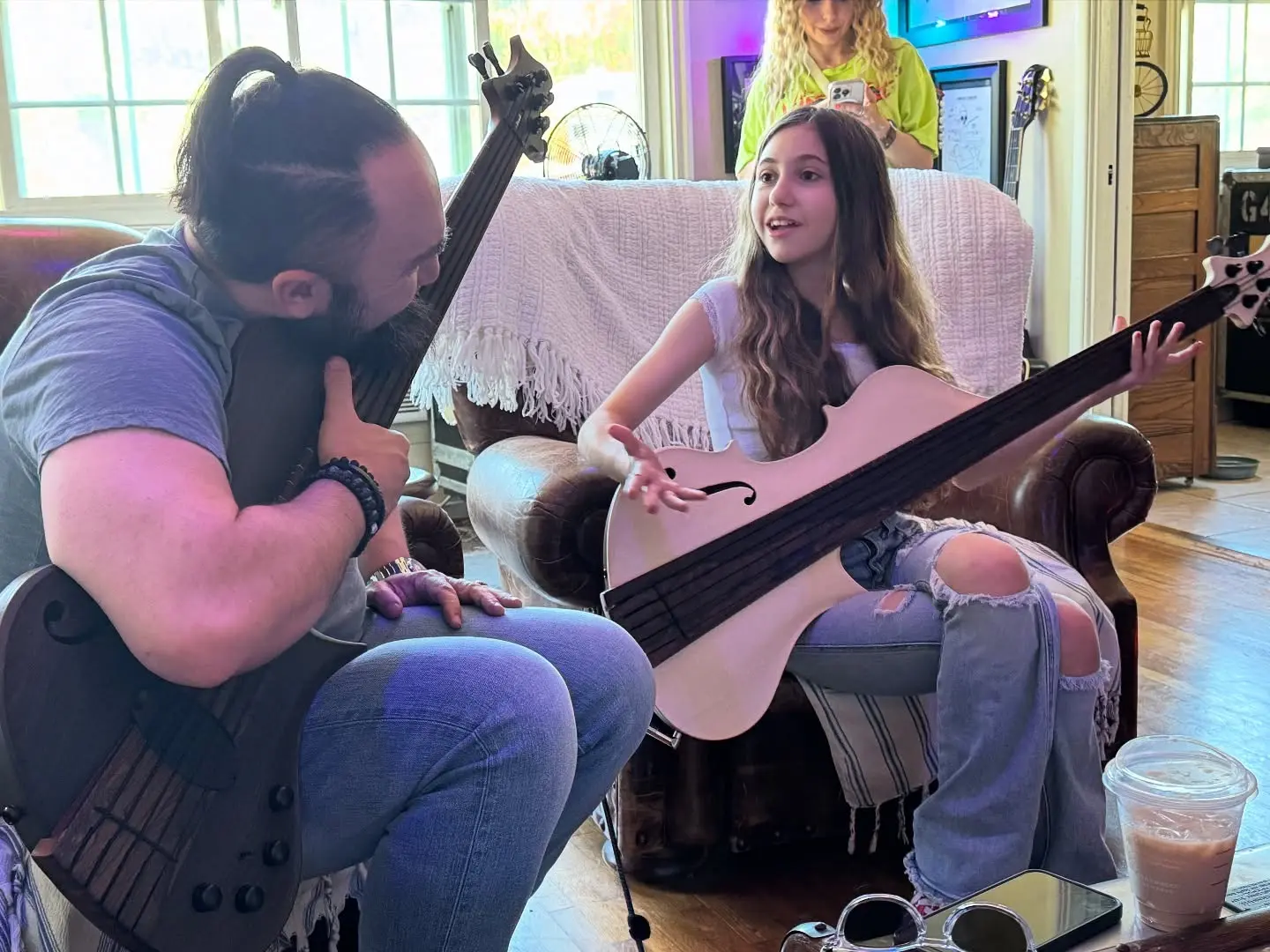 Bass Icons Jam on Geddy Lees Rickenbacker Before New Release