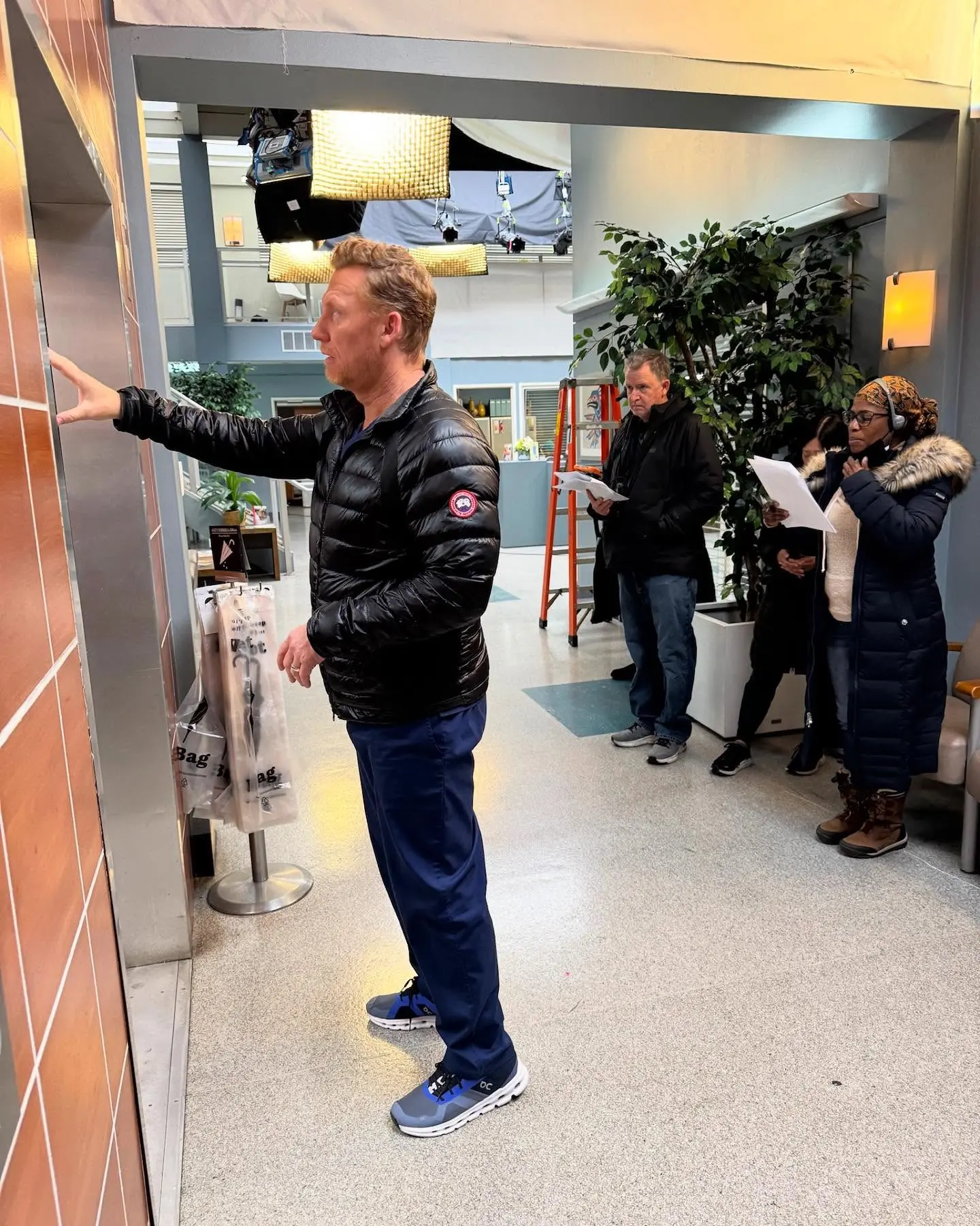 Behind The Scenes: Greys Anatomy Sneak Peek