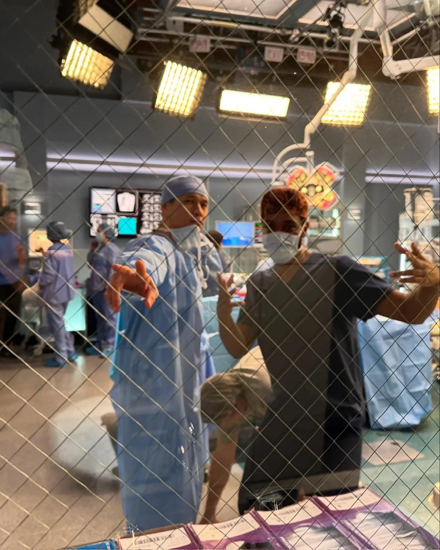 Behind The Scenes: Greys Anatomy Sneak Peek