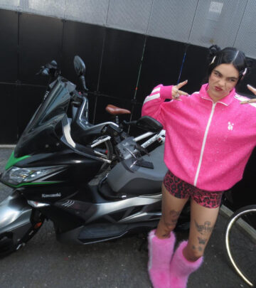 Pop star Benee lights up Dublin in a vibrant night of style, joy, and sincere thanks now!