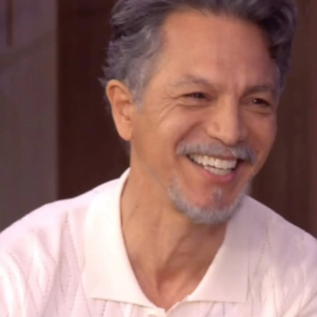 Veteran actor Benjamin Bratt shares witty snoring tips with Andor Official in a fun post!
