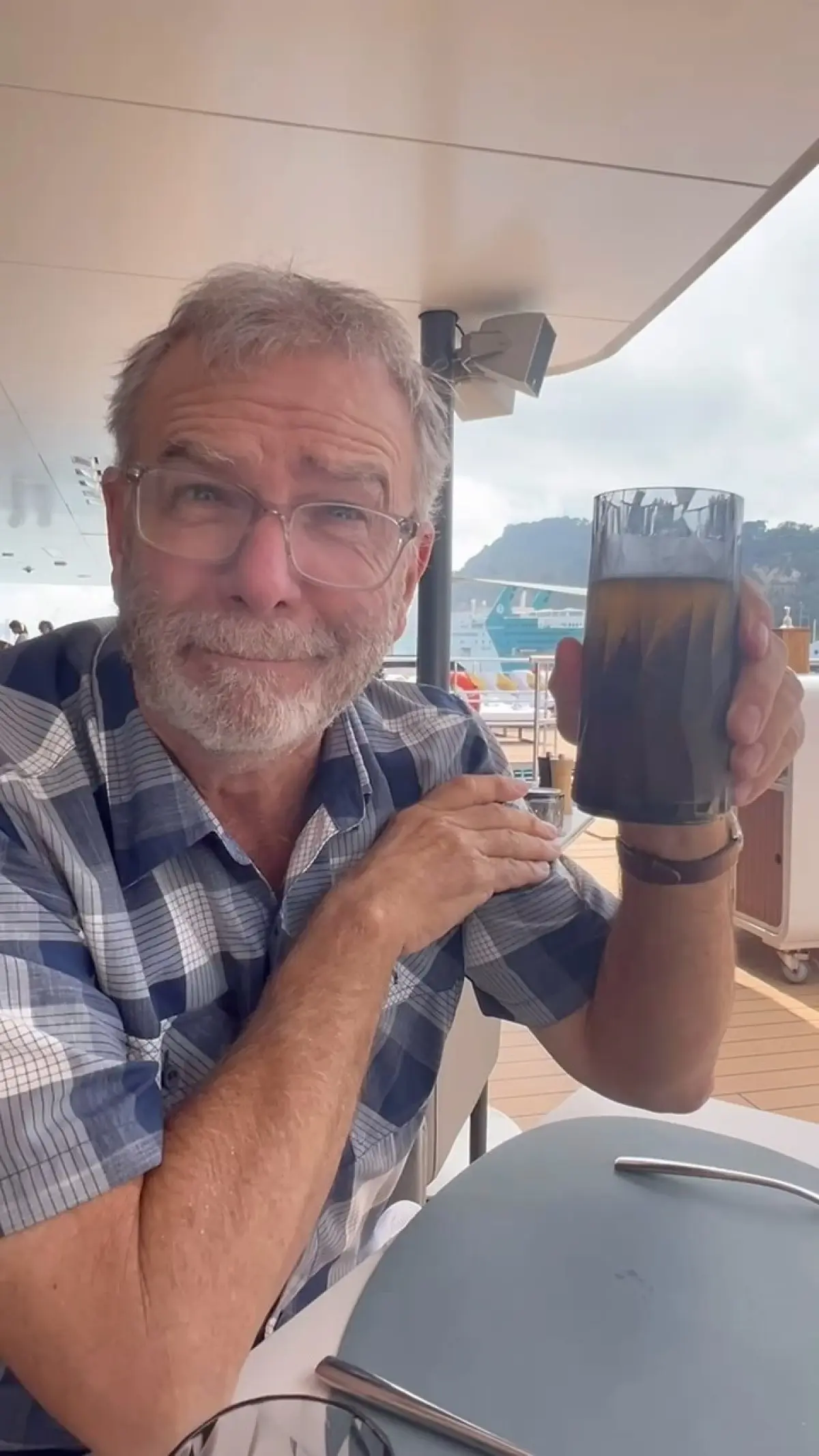 Bill Engvall Takes Center Stage With American Air Comedian Bill Engvall grabs attention with a spirited shout-out in a new American Air post.