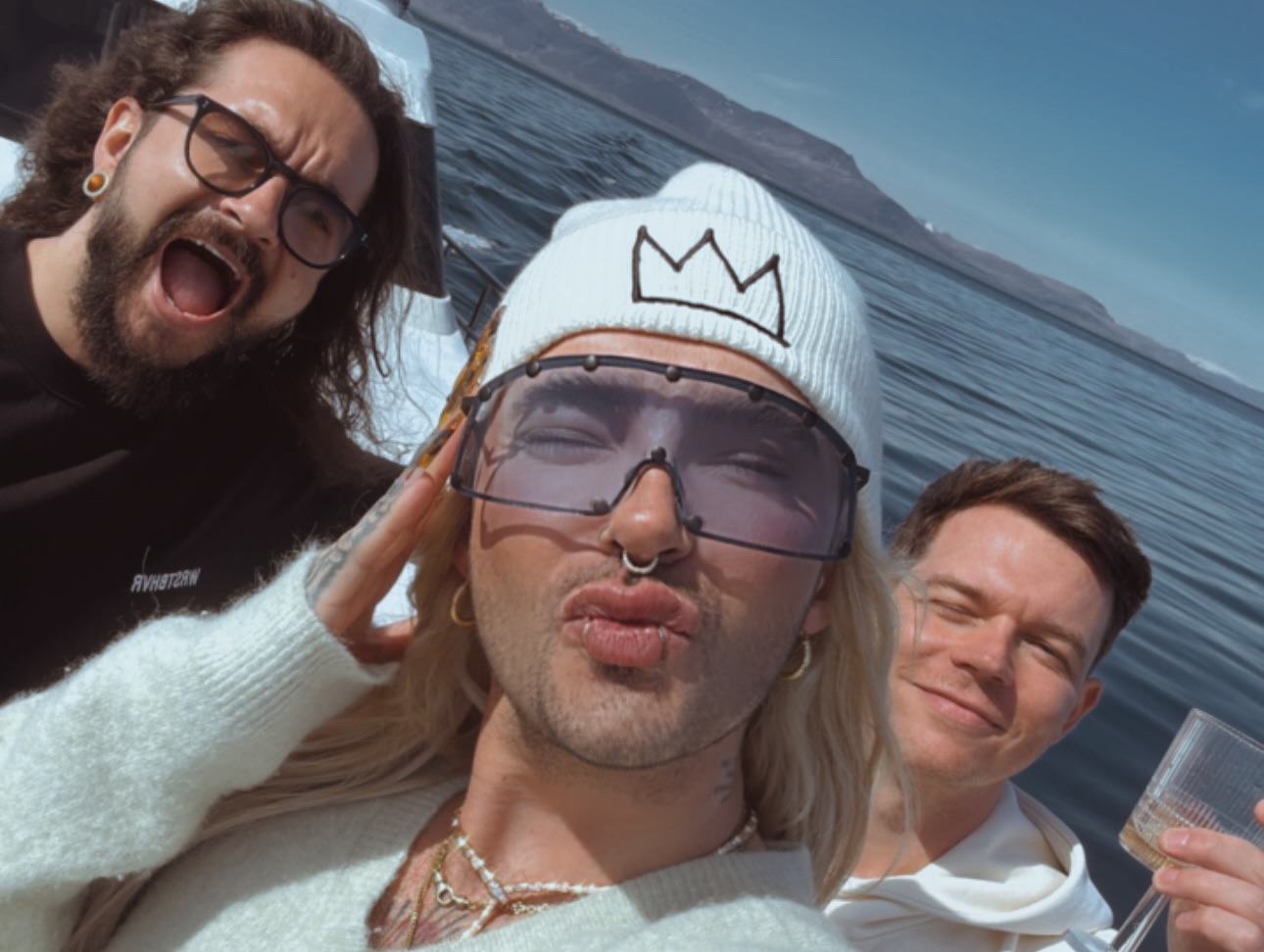 Bill Kaulitz’s Island Getaway with Tom Kaulitz and Georg Listing