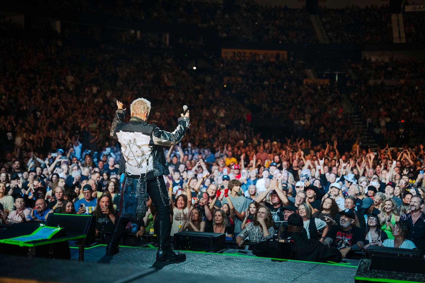 Billy Idol Kicks Off Nashville Tour