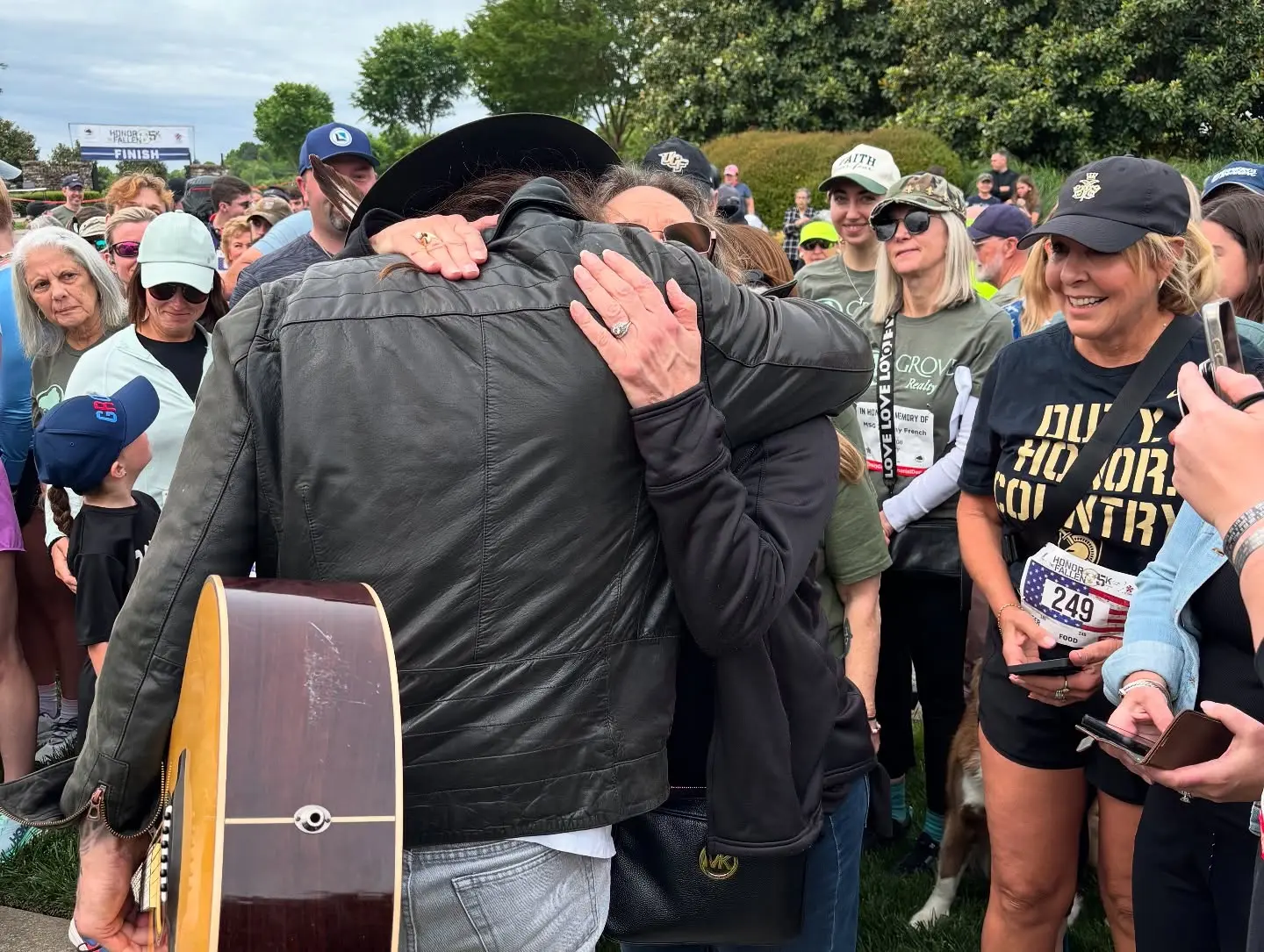 Billy Ray Cyrus Honors Fallen Heroes at 5K Event