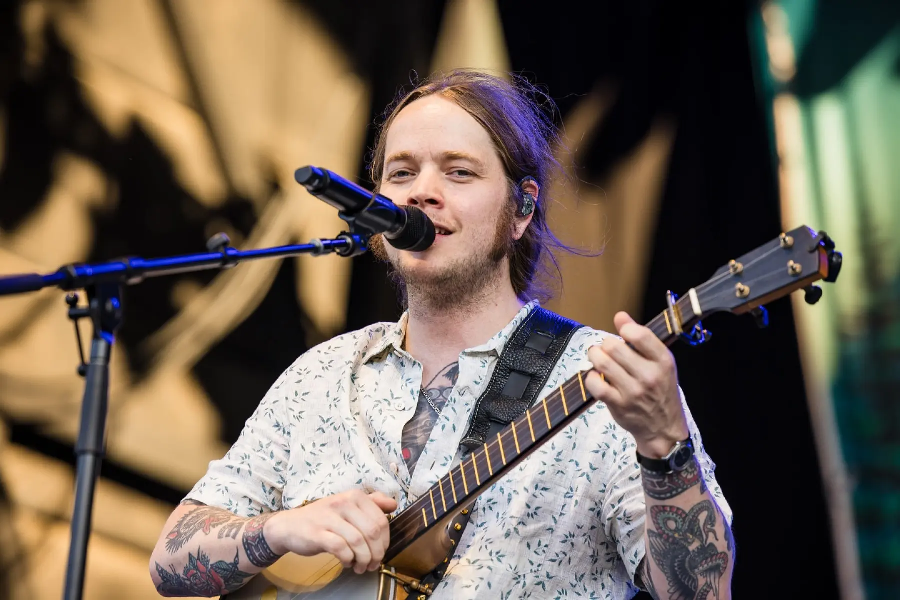 Billy Strings Illuminates Toyota Amp Visuals In a striking visual update, the musician reveals a fresh, bold look that captivates fans.