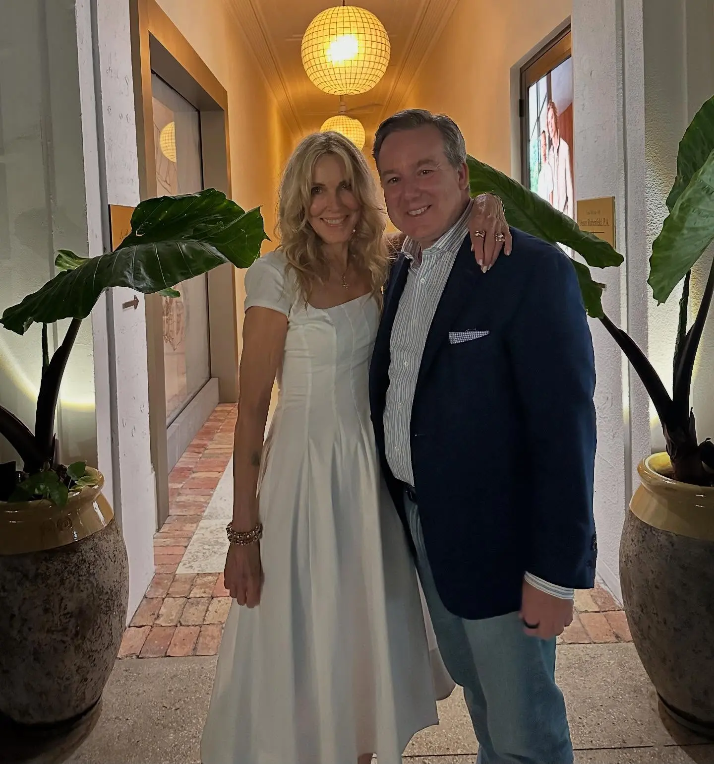 Birthday Dinner at Le Bilboquet Palm Beach Alana Stewart enjoys an elegant birthday dinner at Palm Beach while thanking dear friends.