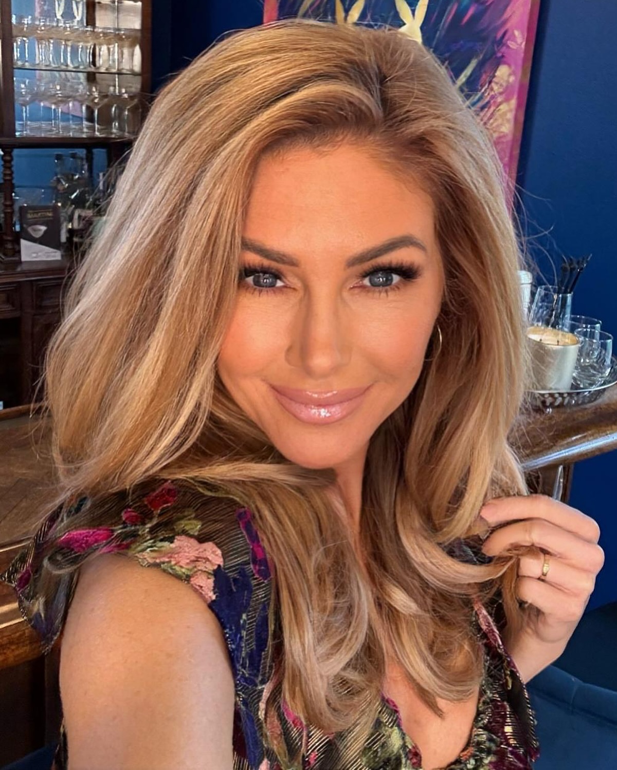 Brande Roderick Engages Fans With Photo Poll