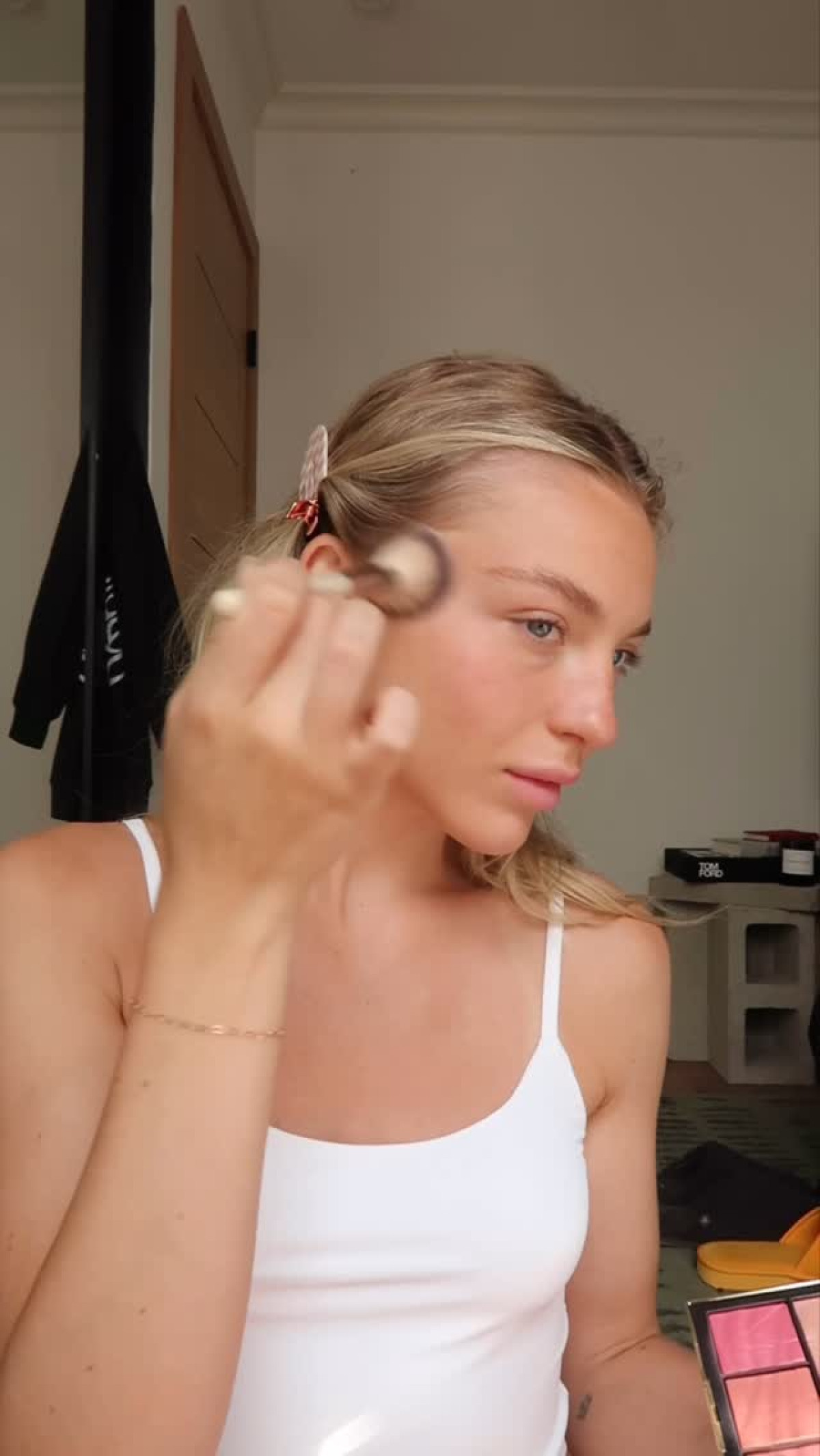 Brynn Rumfallo reveals her natural makeup and glowing skincare routine in a GRWM post.!!!!
