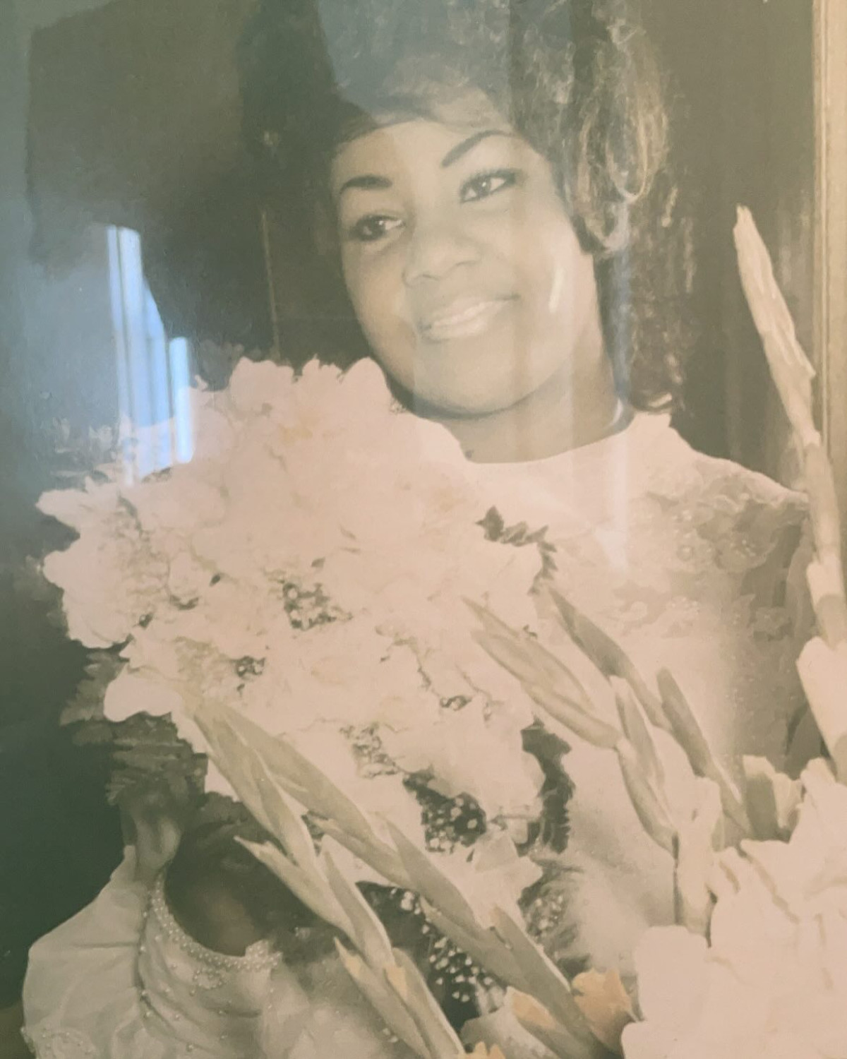 Rapper pays heartfelt tribute on Mothers Day, expressing deep love and endless gratitude!!