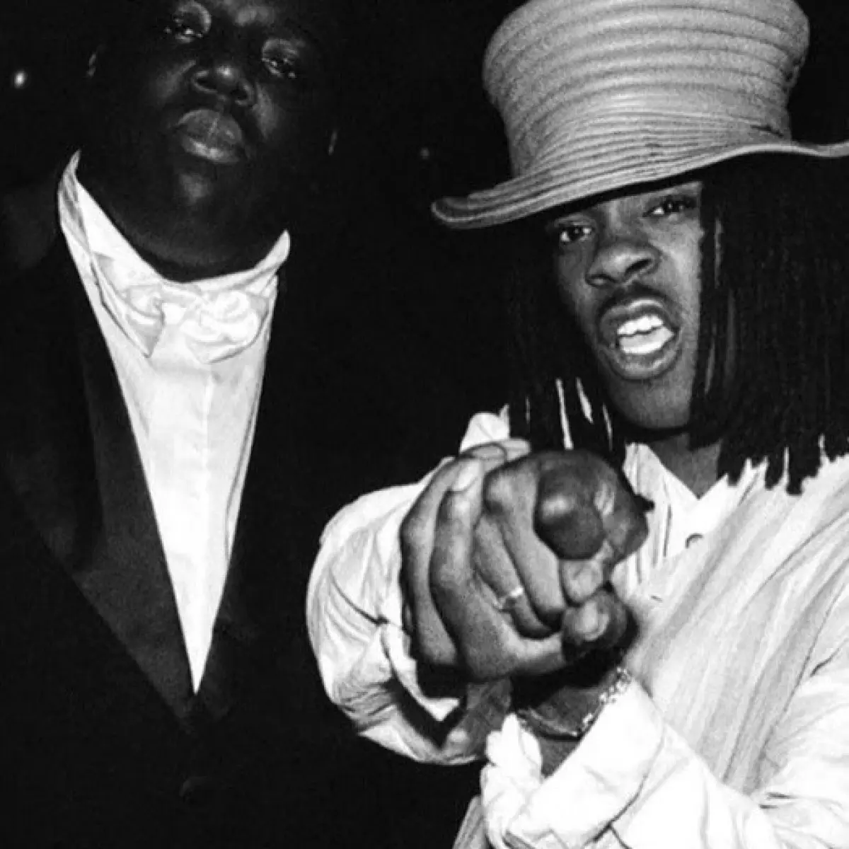 Busta Rhymes Honors Notorious B.I.G. on Late Rap Icon’s Birthday Veteran MC pays homage to Christopher Wallace with heartfelt warm IG post and crown emojis