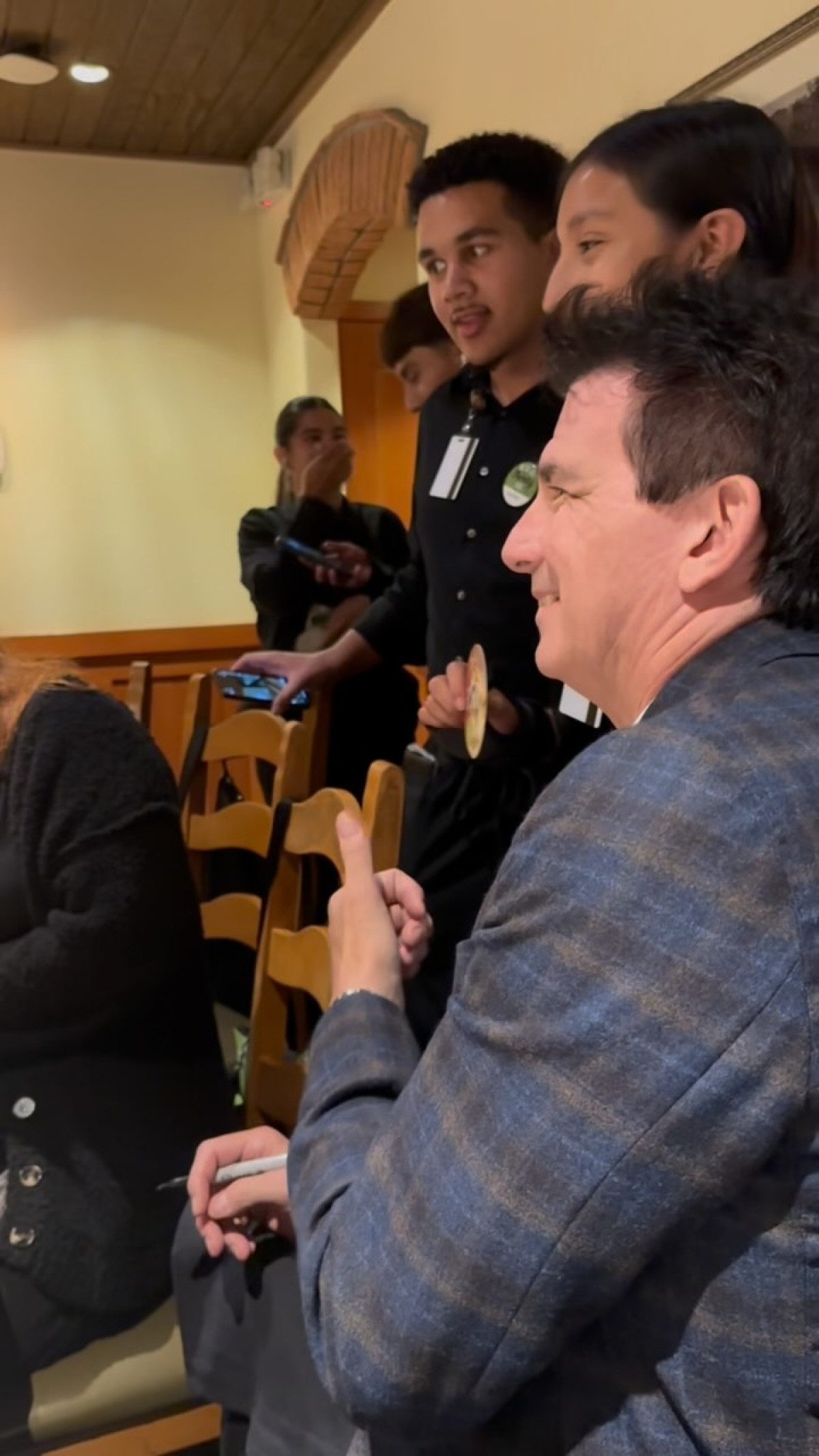 American animator Butch Hartman treats fans to heartfelt live meet-and-greet encounters!!!!