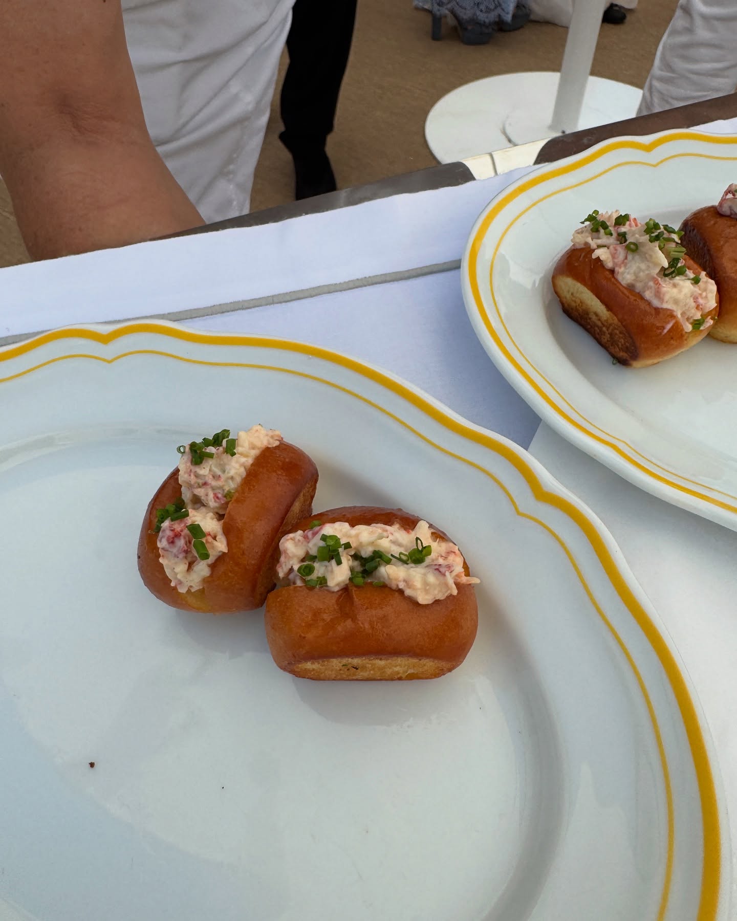 Cannes Flight Food Frenzy