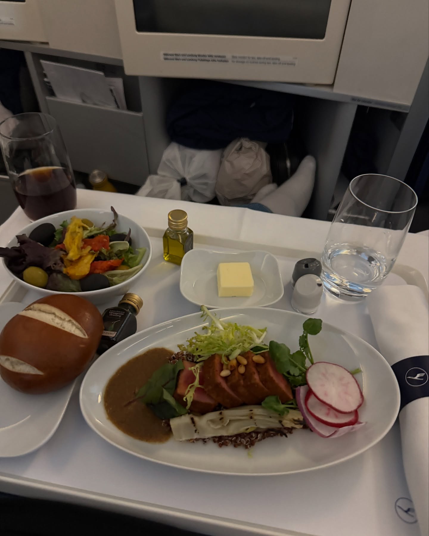 Cannes Flight Food Frenzy