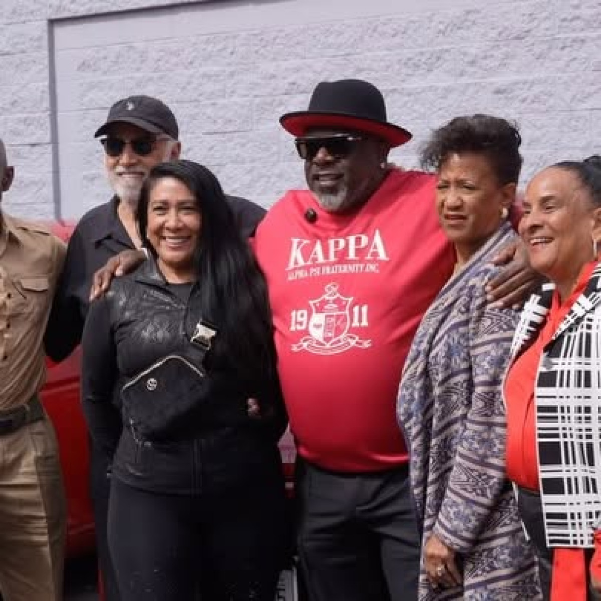 Cedric The Entertainer Aids Eaton Fire Survivors Empowering communities via bhcrusade and FIAT partnerships to restore vital connectivity!