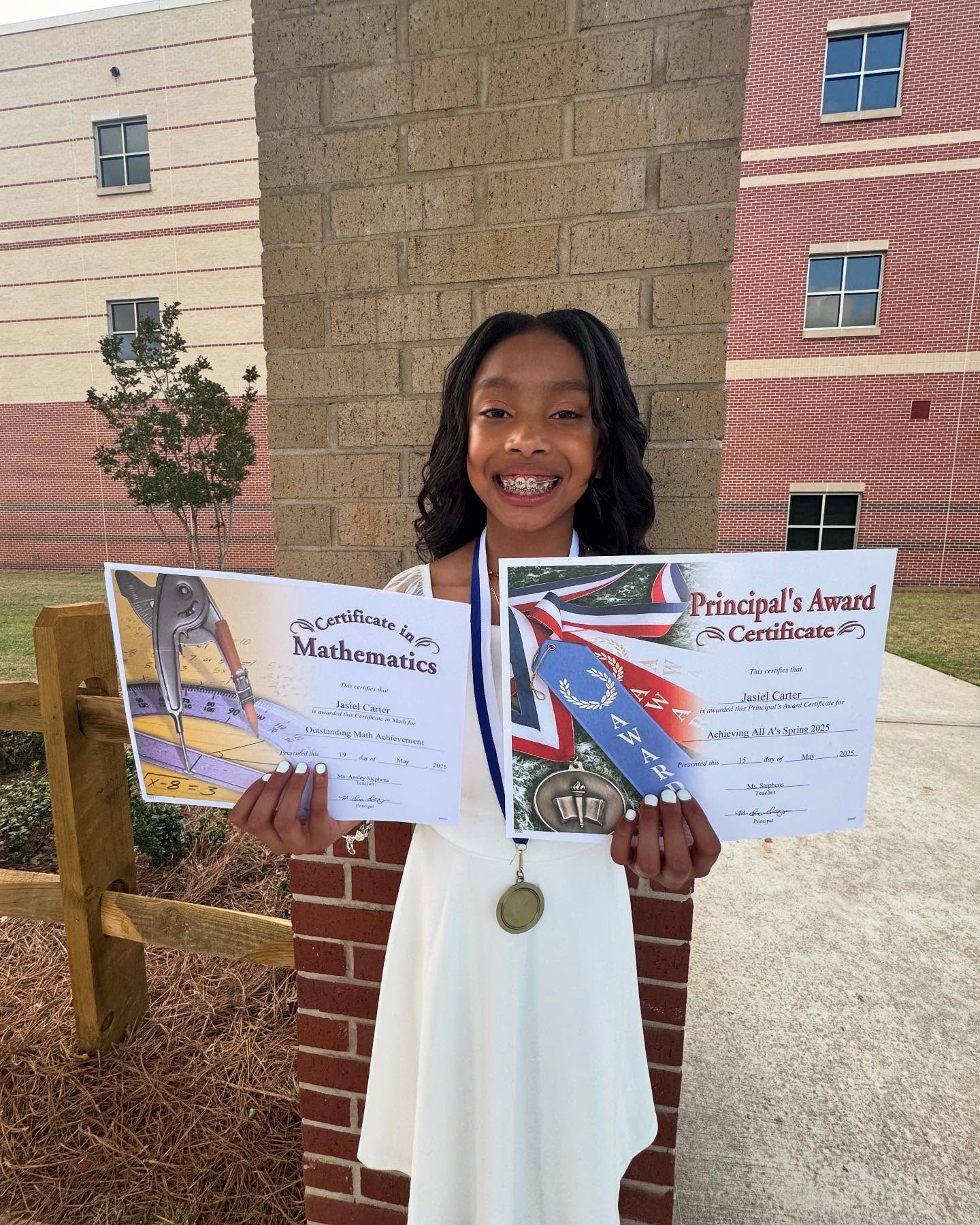 Celebrity Daughter Graduates With All A’s Proud celeb parent celebrates his baby girl's top grade graduation, a milestone in family life 2023!!!!