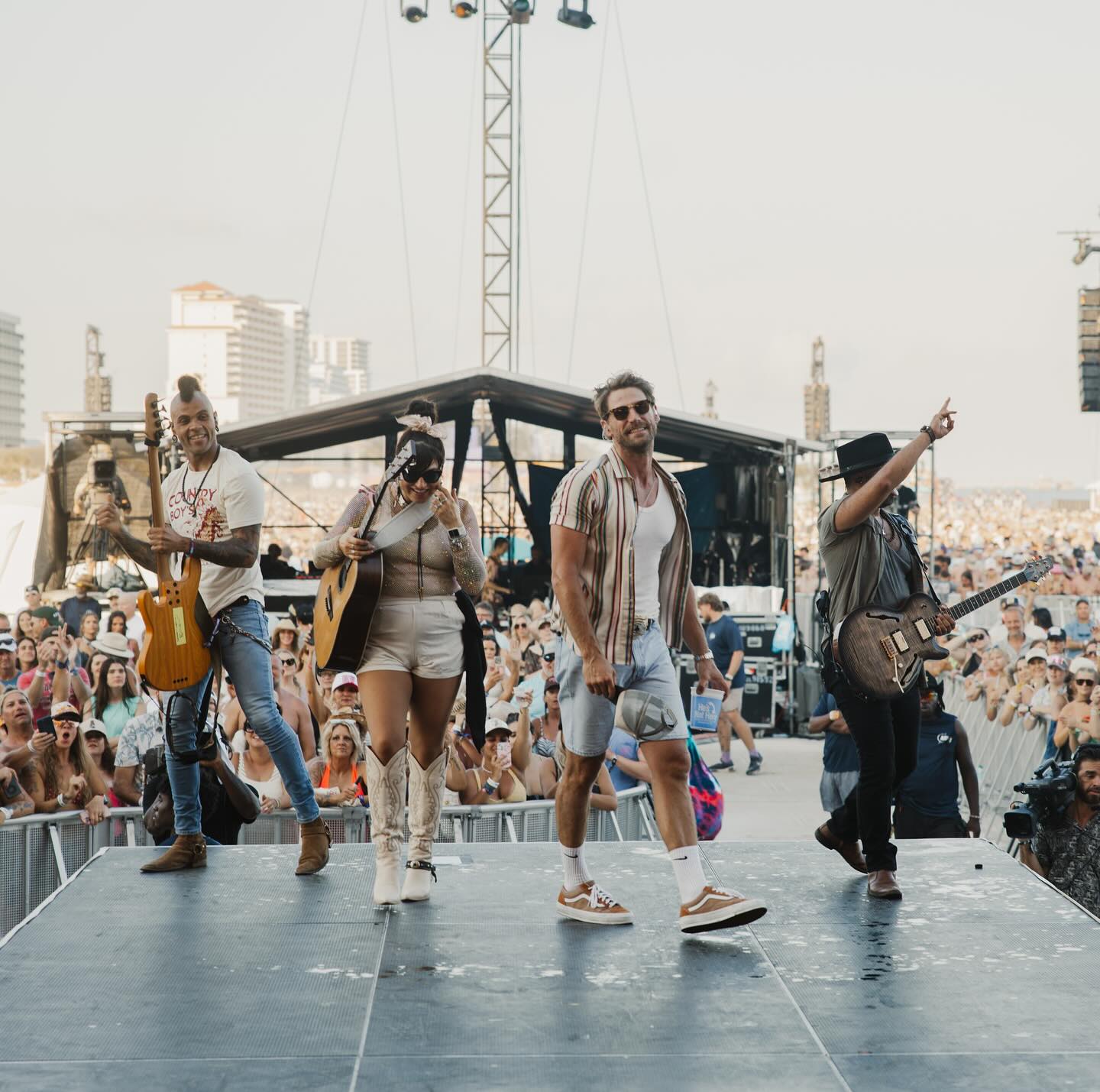 Chase Rice Brings Back Jean Shorts With Bold Performance