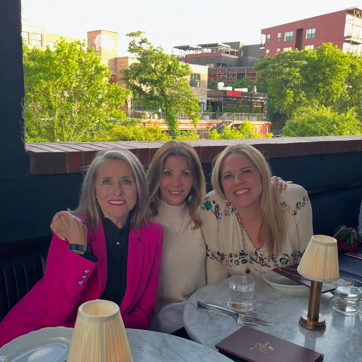 Cheri Oteri Enjoys Atlanta Reunion With TV Legends Cheri Oteri relishes Atlanta moments with Meredith Vieira, Mary McCormack & old A&M pals.