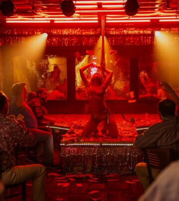 Chloe Fineman Makes It Rain in Summer Of 69 Debut