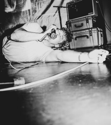 Chris Farren Delivers Perfect Set On Stage