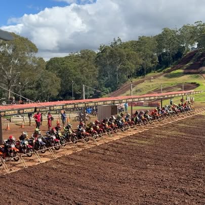 Chris Hemsworth Celebrates Son's Racing Debut