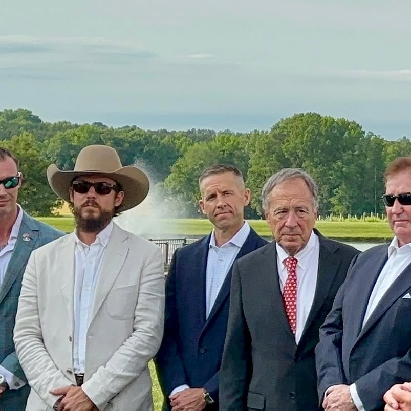 Chris Janson Honors Veterans with Lee Greenwood’s Helping A Hero in North Carolina