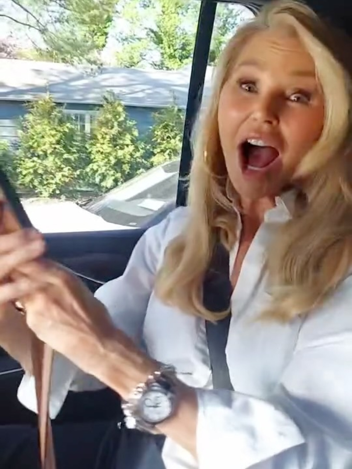 Joyful news at Lit Fest as Christie Brinkley thanks her fans for propelling her memoir—Joy