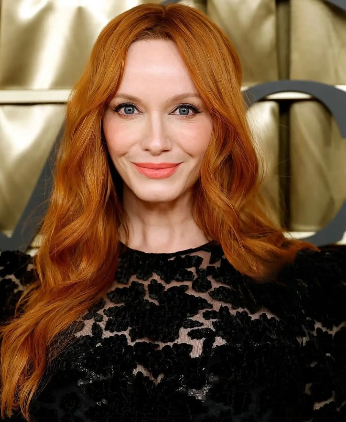 Christina Hendricks Shines at Gracie Awards Ceremony