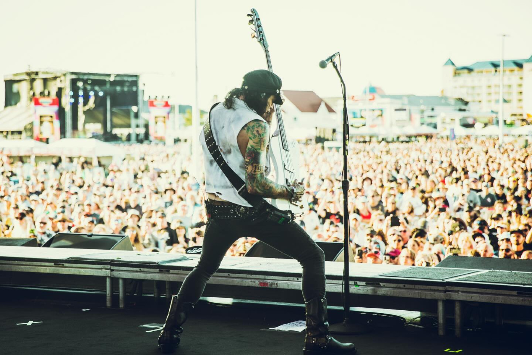 Chuck Garric Unites Bassists at Boardwalk Rock Fest Kevin Baldes’ photos highlight the bassist’s dynamic stage presence, uniting fellow players