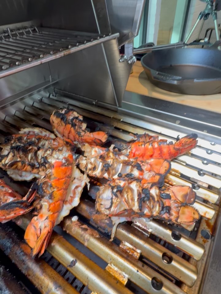 Cinco Delights: Grilled Feast and Celebrity Celebrations