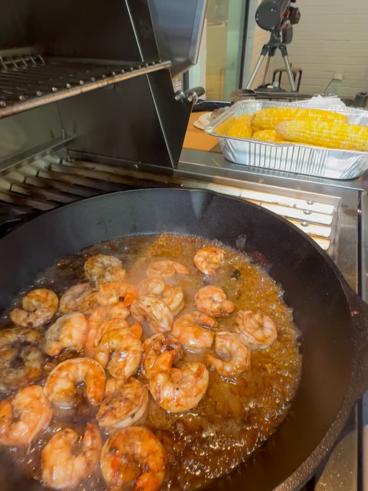 Cinco Delights: Grilled Feast and Celebrity Celebrations