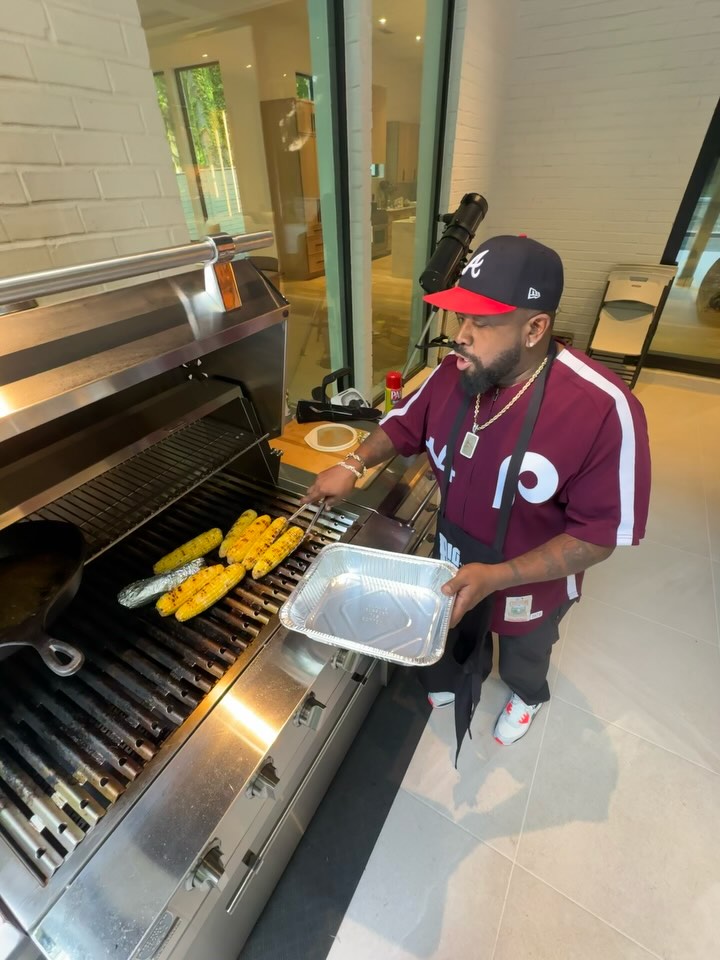 Cinco Delights: Grilled Feast and Celebrity Celebrations