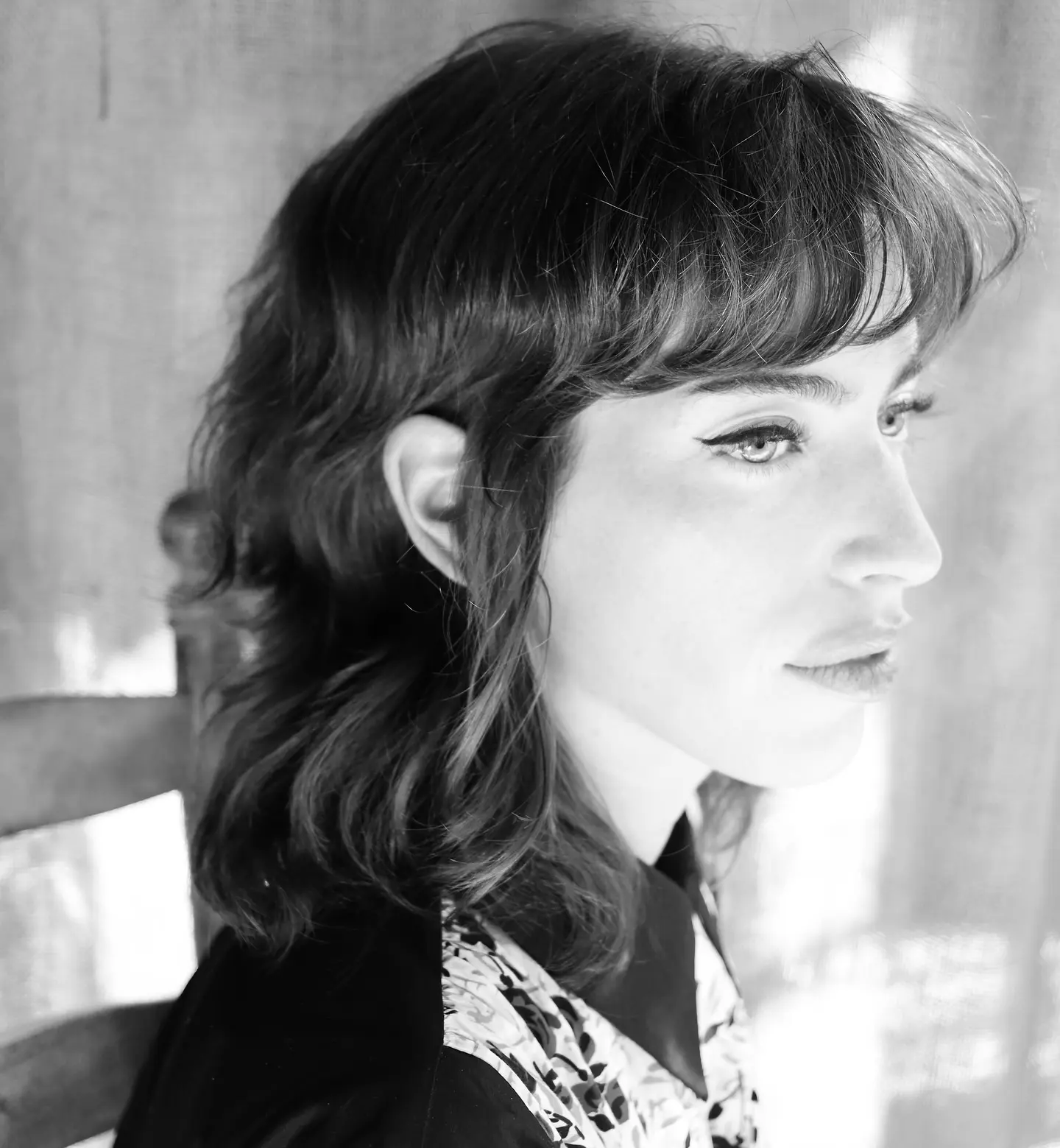 Clara McGregor Shines With Summer Beauty Looks