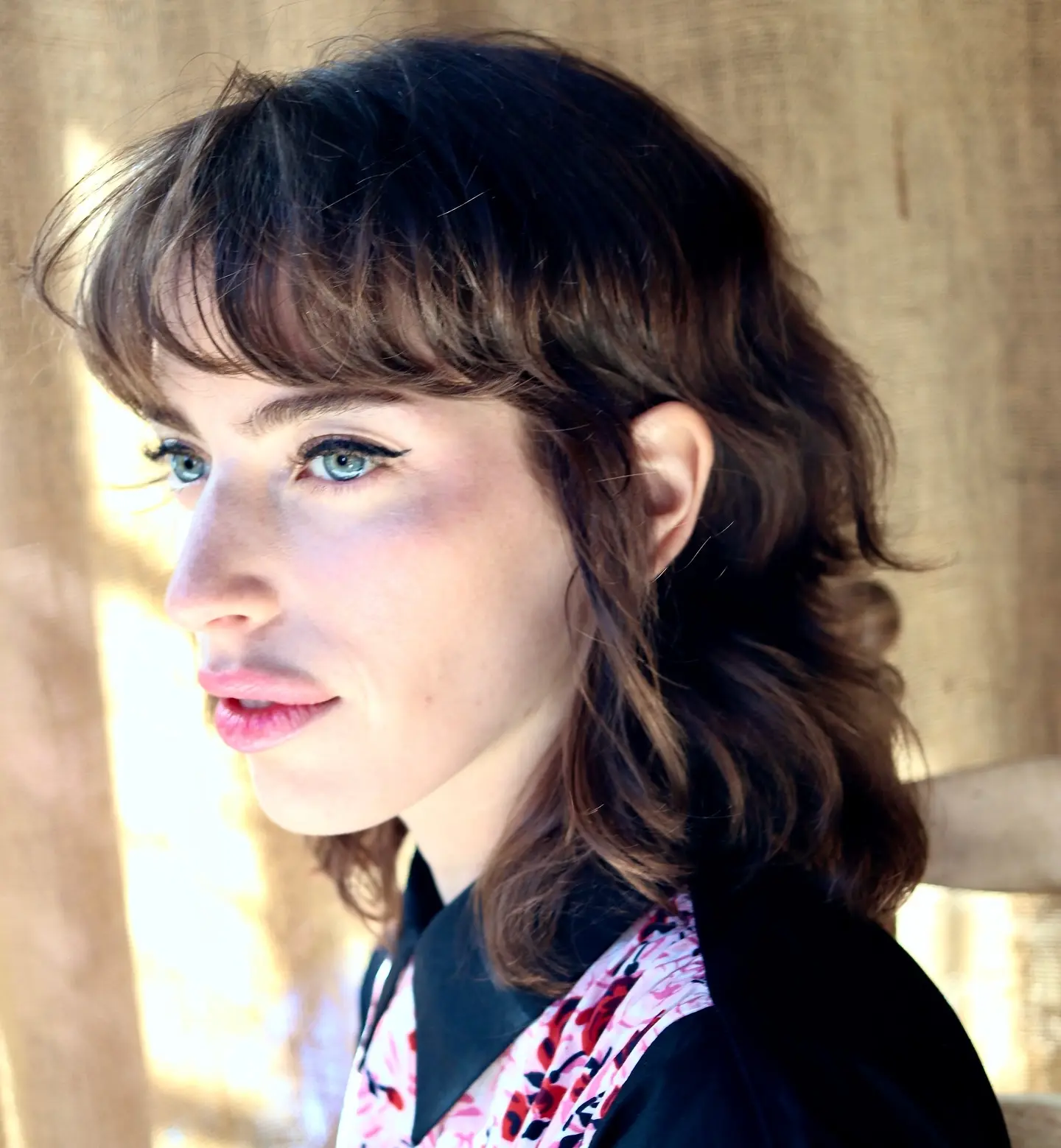 Clara McGregor Shines With Summer Beauty Looks