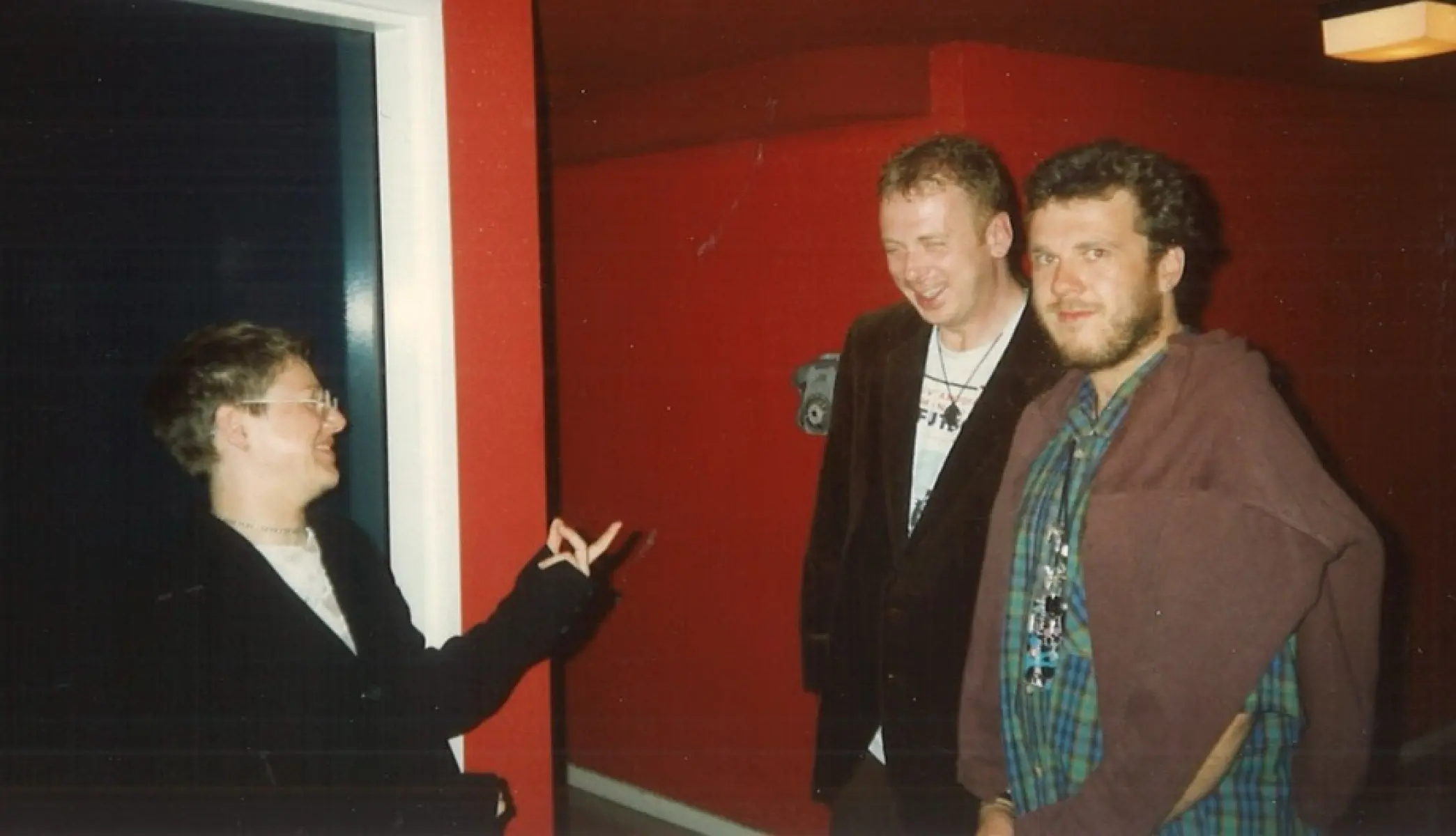 Cocteau Twins Captured in Clermont Ferrand, 1994 Historic capture from 16 May 1994 shines a light on the legendary Cocteau Twins moment...