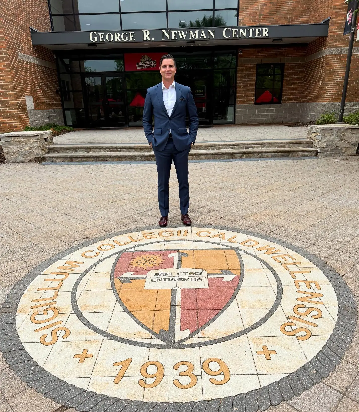 Keynoting at Caldwell U, he unveils his upcoming adjunct communications masterclass. Join!