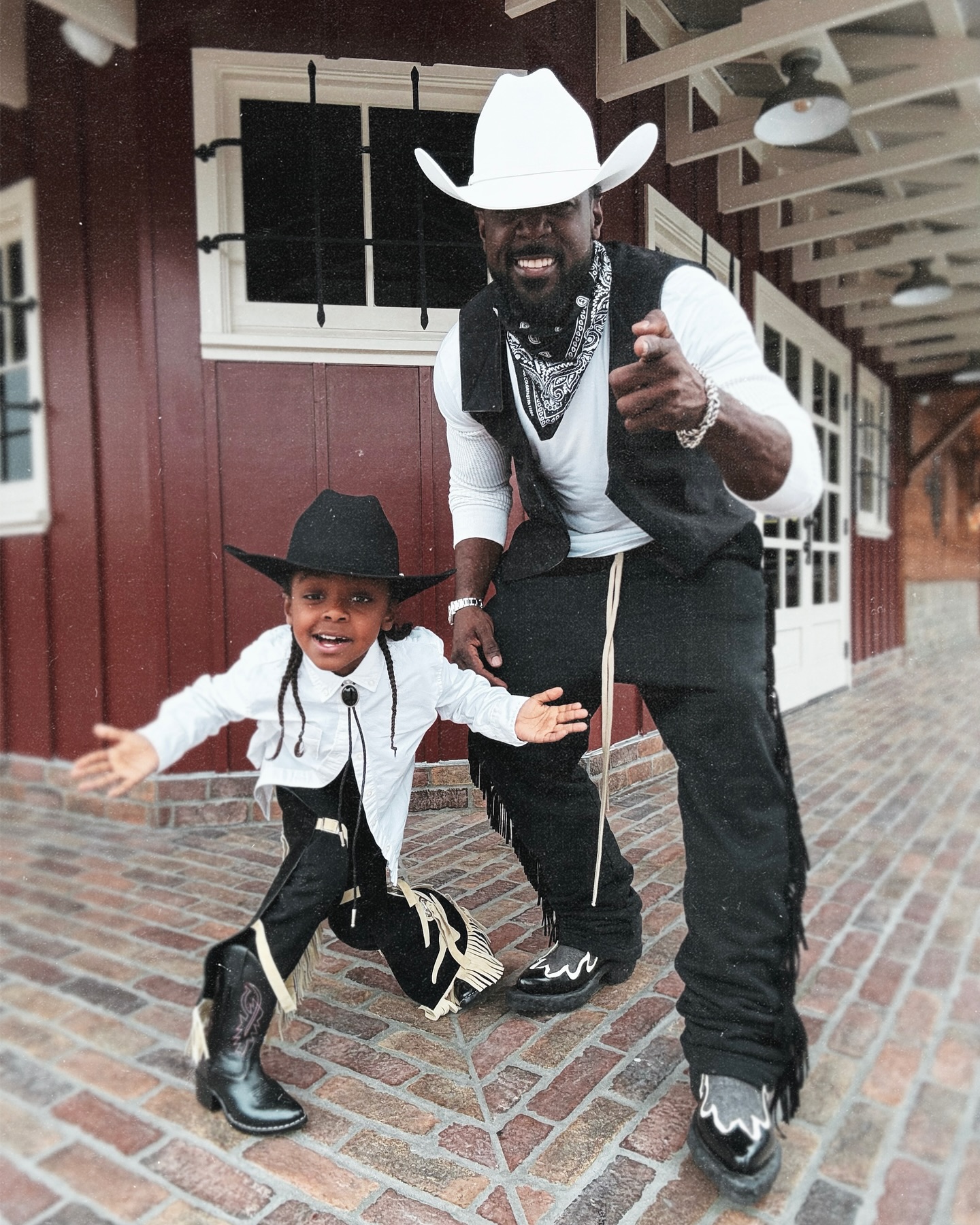 Cowboy Carter Outing Celebrates Early Mother’s Gift Lance Gross charms with a family cowboy outing celebrating an early mother gift in style!