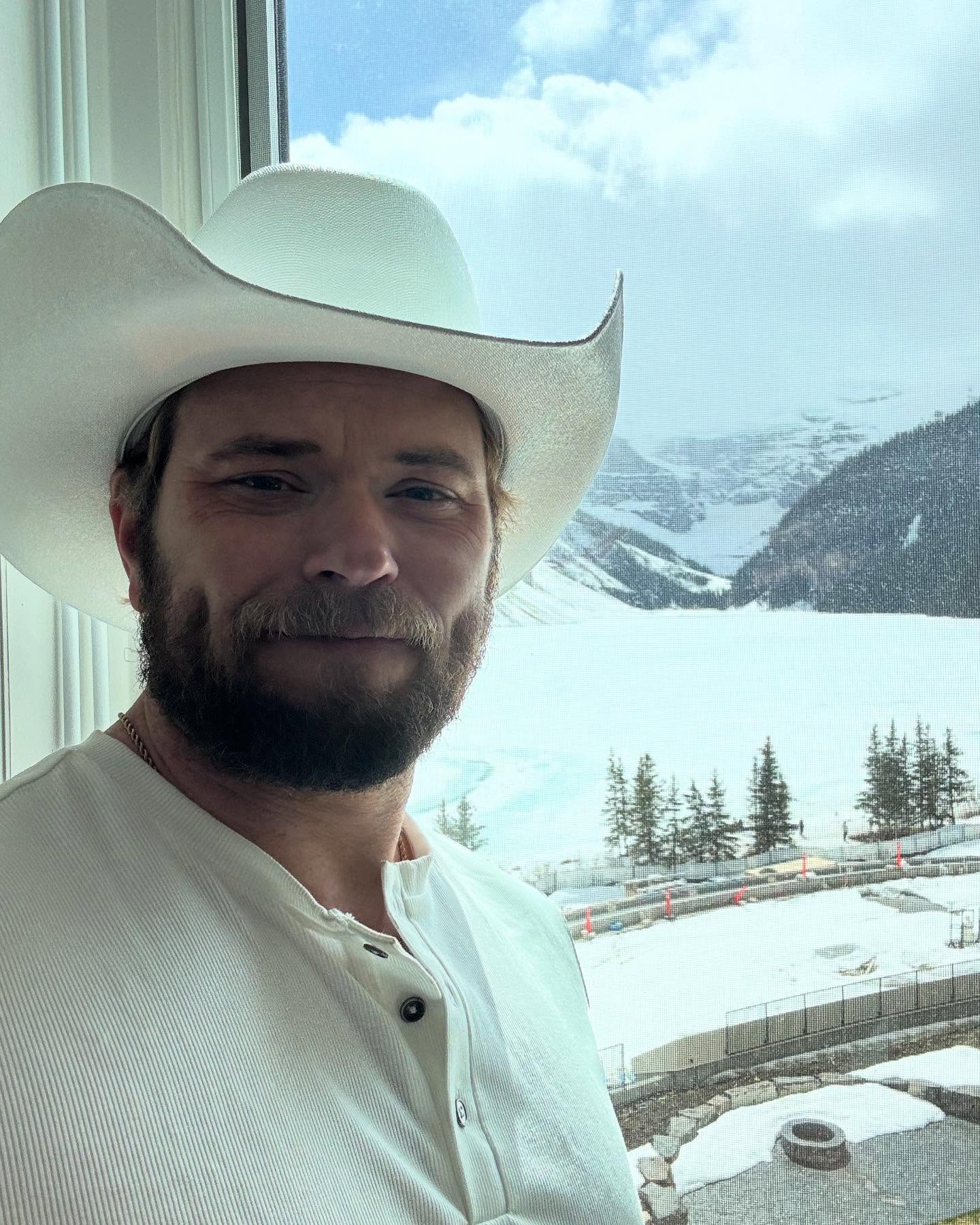 Cowboy Living at Lake Louise: Kellan Lutz Embraces Nature Celebrity Kellan Lutz revels in rustic charm and scenic splendor at Lake Louise getaway!!