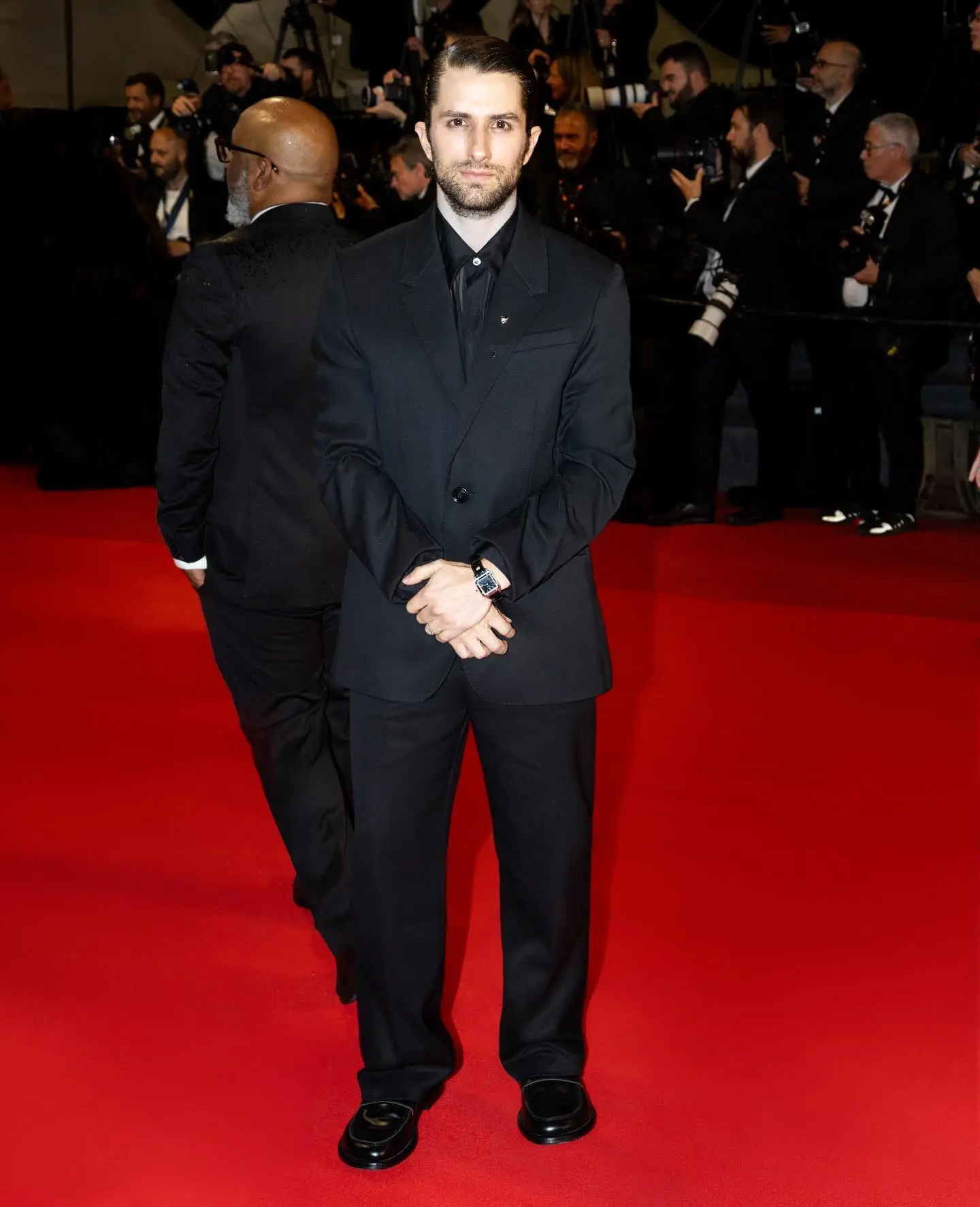 Dario Yazbek Shines Presenting “Magalhães” at Cannes Dario Yazbek graced Cannes with Magalhães, thanking AMI Paris friends in a moving caption.