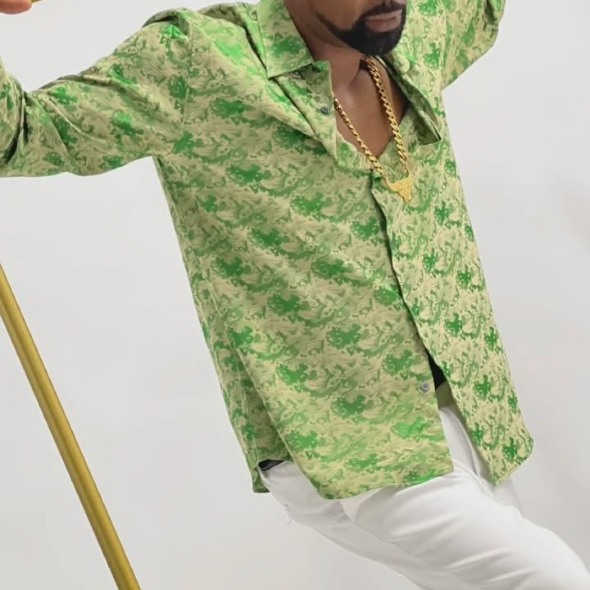 Celebrity Darrin Henson shows off his smooth vibe as his creative flow mesmerizes fans!!!