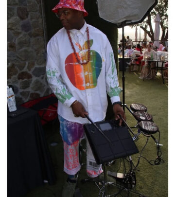 Hip-Hop Percussionist Brings Live Beats To Leila Cianaglini’s Sunlit Runway Epic Showcase!