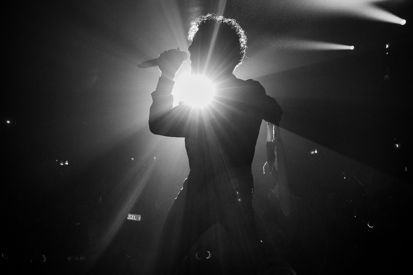David Bisbal's Magical Seattle Concert Unites Fans