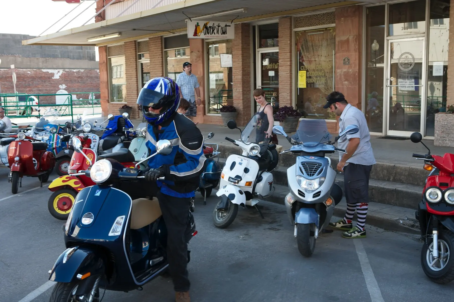 David Byrne Joins Scooter Club Initiative Renowned musician David Byrne showcases urban vibe with his latest scooter club venture!!!