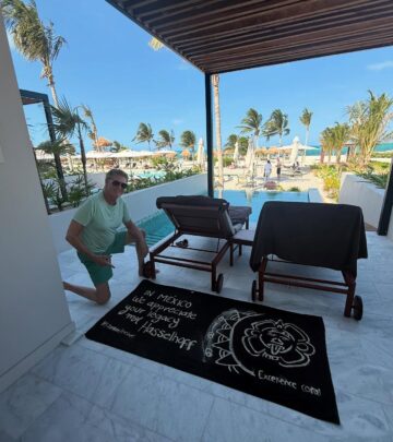 Veteran David Hasselhoff gives heartfelt thanks on Instagram inspiring all fans worldwide.