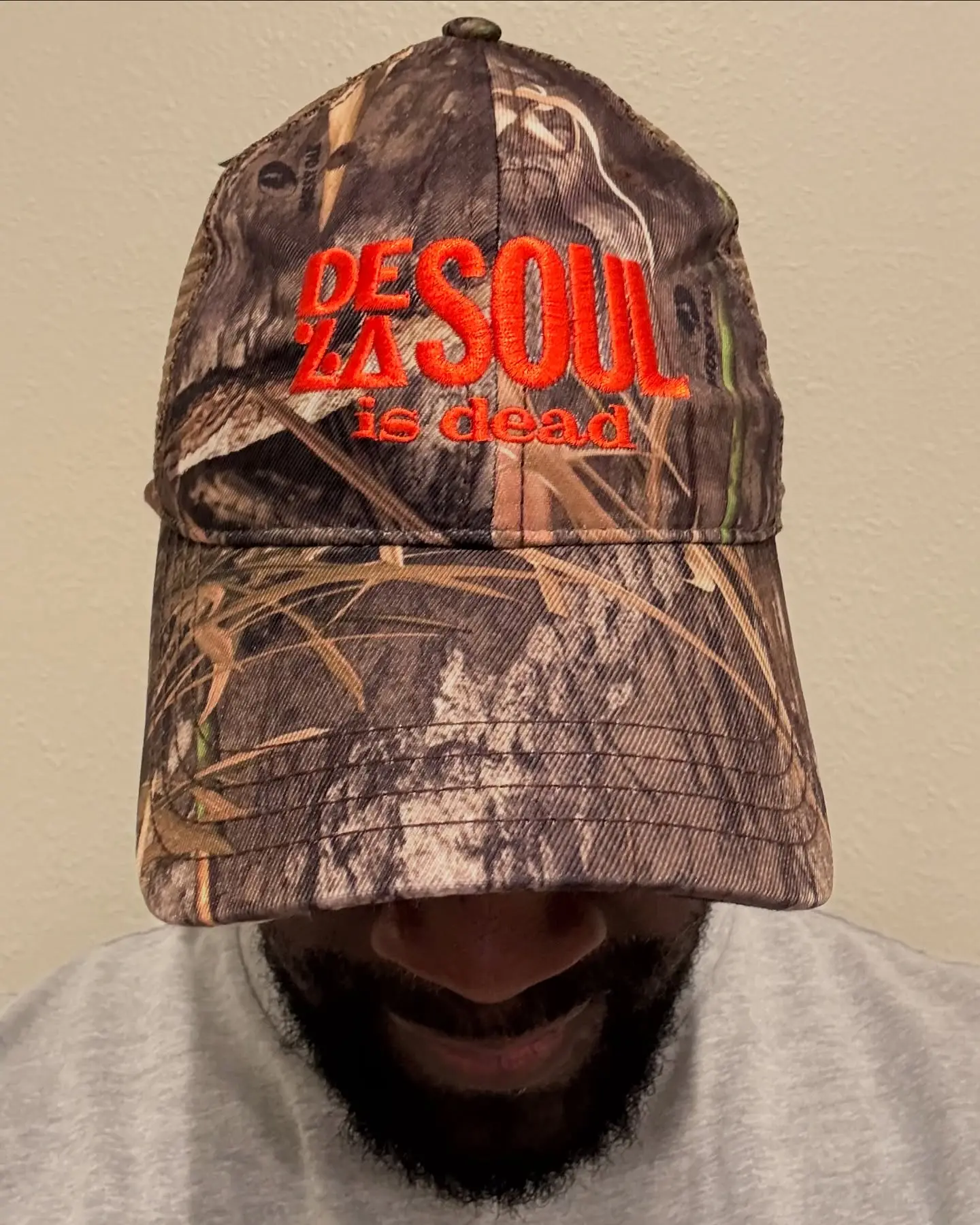 De La Soul Debuts New Merchandise Online Hip hop legends launch new online store merch featuring fresh, exclusive designs. Shop now