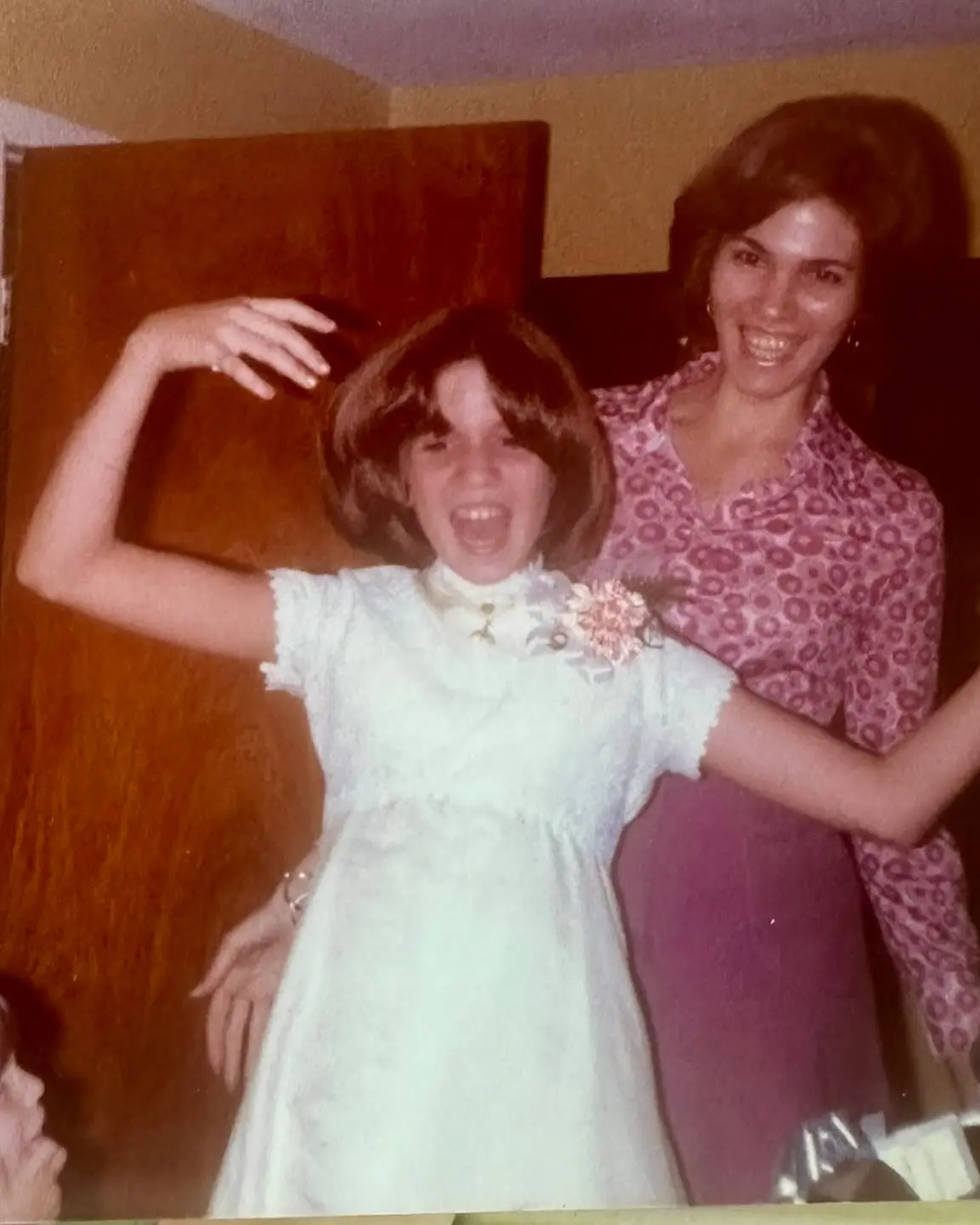 Debbie Gibson Honors Mama Di With Smiles And Memories