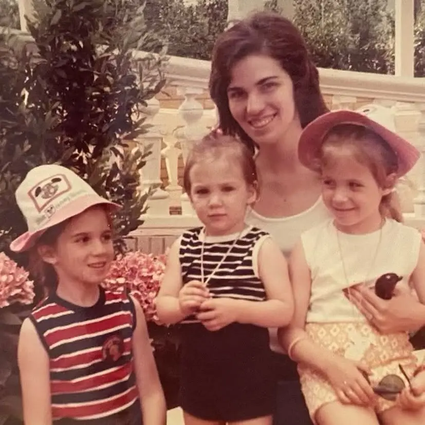 Debbie Gibson Honors Mama Di With Smiles And Memories