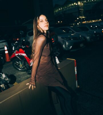 Exploring rising design talents and event highlights amid a vibrant mid-show celebration!!