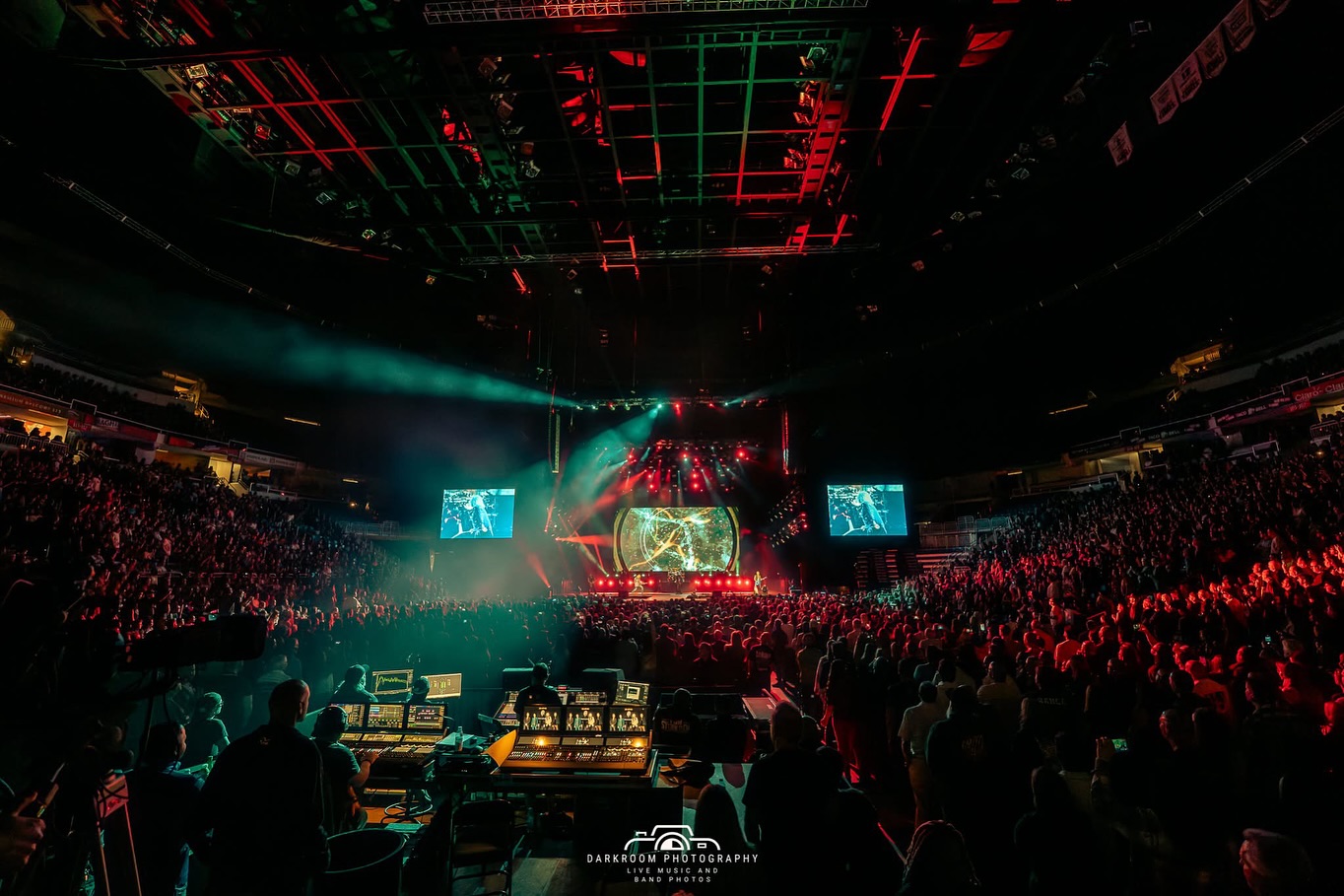 Def Leppard Rocks Puerto Rico Coliseum