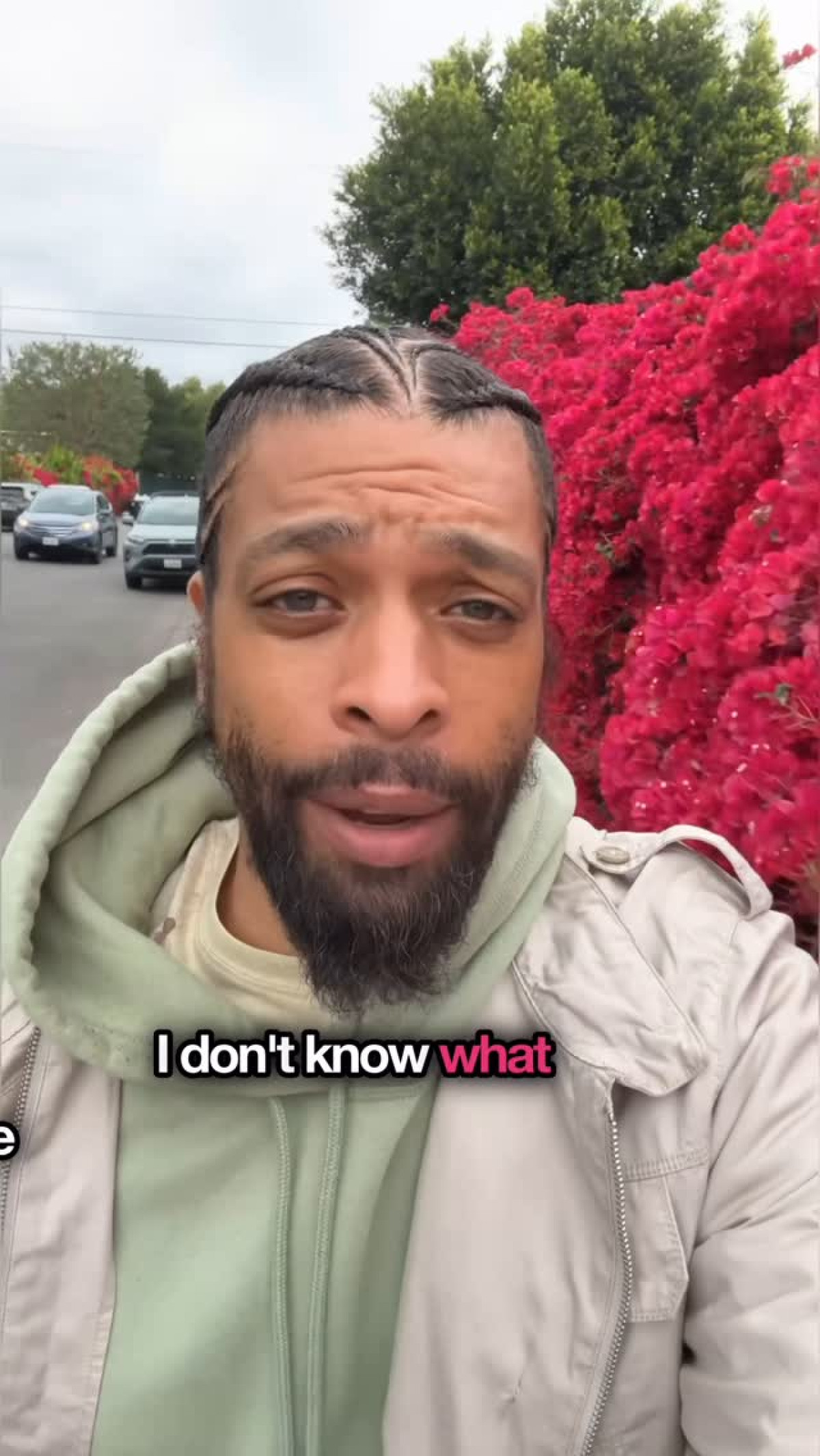 Stand-up star DeRay Davis blends passion for gardening and comedy on his Austin weekend!!